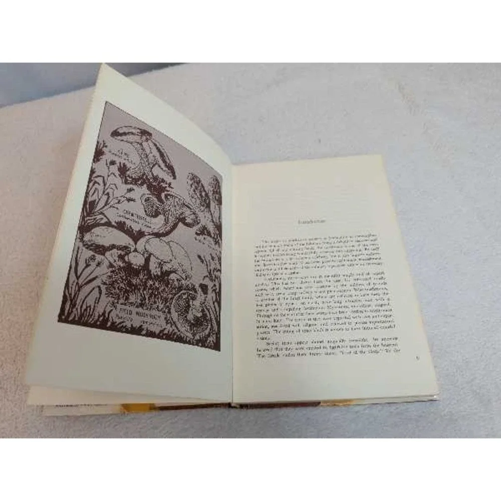 Vintage The Magic of Mushroom Cookery 1971 Cookbook Kay Shaw Nelson